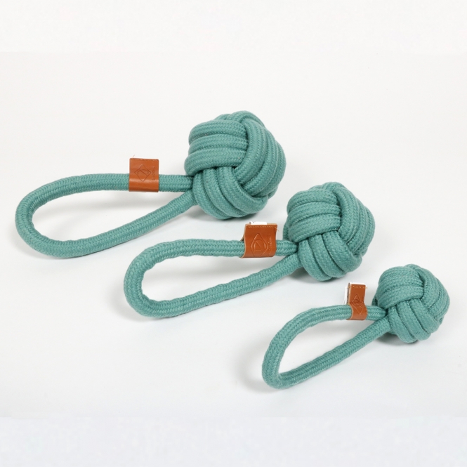 D&D Knotenball mit Schlaufe Harper - blau - 27 x 10cm – Bild 3